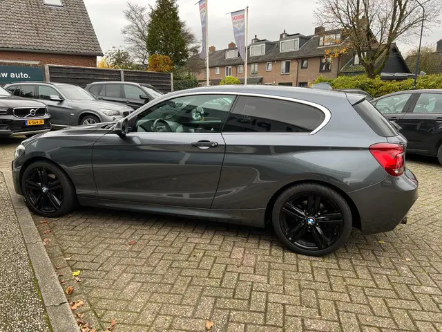 BMW 1 Serie 118i High Executive M-Pakket 2014 Benzine 24