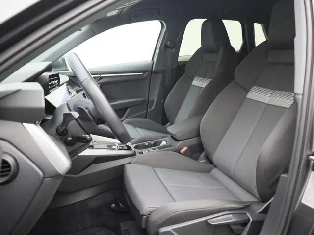 Audi A3 Sportback 35 TFSI/150PK Edition One 2021 Benzine 16