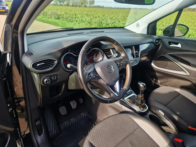 Opel Crossland X 1.2 Turbo Innovation 2021 Benzine 23