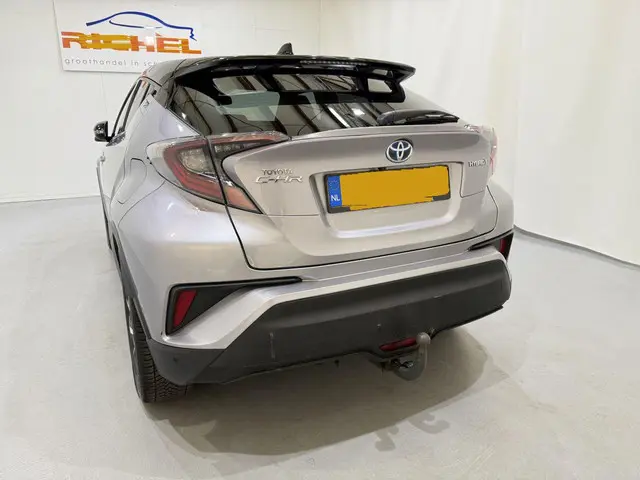Toyota C-HR 1.8 Hybrid Bi-Tone Plus 2017 Hybride Benzine 33