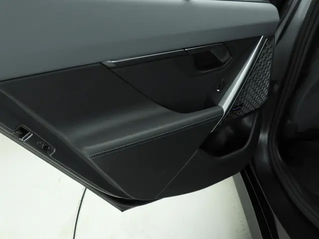 BMW i5 M60 xDrive 2024 Elektrisch 18