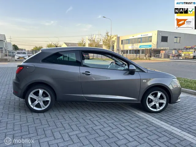 SEAT Ibiza 1.2 TSI Style/XENON/CRUISE CONTR/APK 2014 Benzine 6