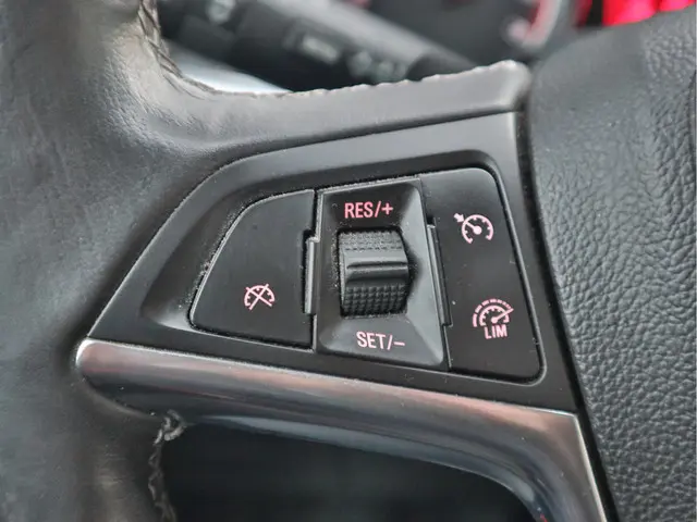 Opel Mokka 1.4 T Cosmo Innovation 2015 Benzine 15