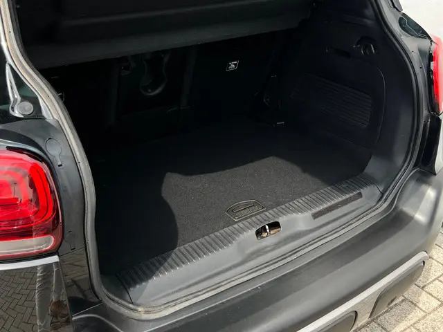 Citroën C3 Aircross 1.2 PureTech S&S Shine 2020 Benzine 12