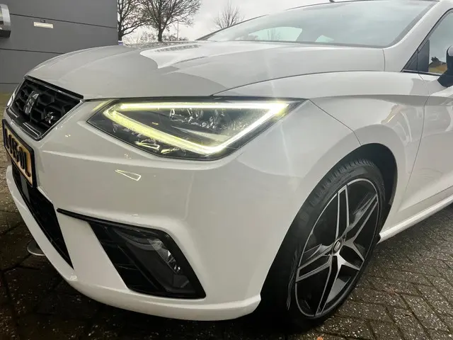 SEAT Ibiza 1.5 TSI EVO FR Business Intense 2018 Benzine 17