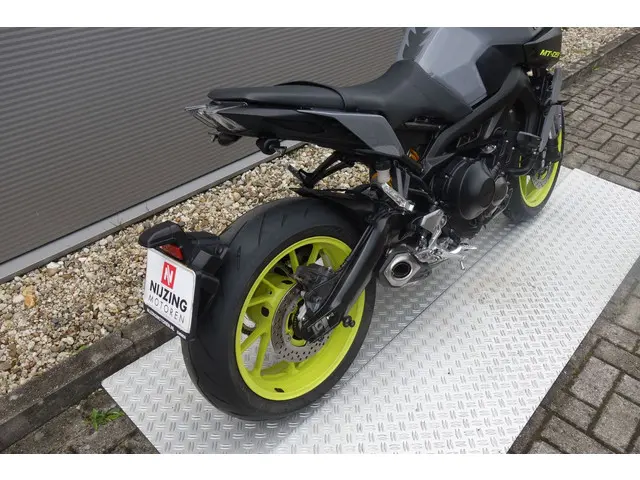 Yamaha MT 09 ABS 2017 Benzine 33