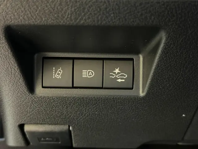 Toyota Yaris 1.5 Hybrid Active 2018 Hybride Benzine 13