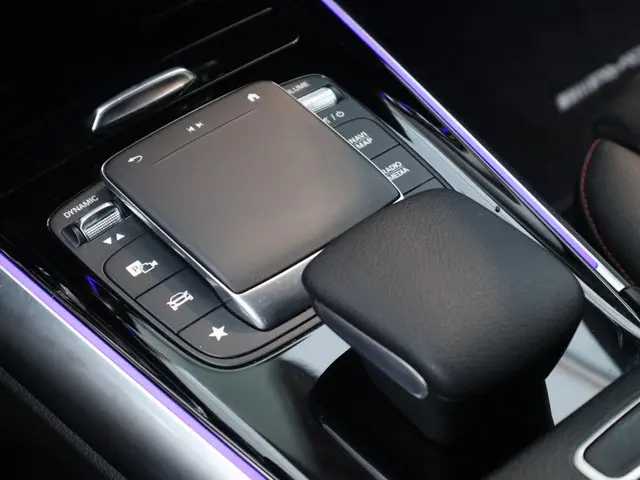 Mercedes-Benz EQA 250+ AMG Line 71 kWh 2023 Elektrisch 31