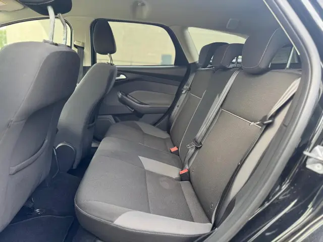 Ford Focus Wagon 1.0 EcoBoost Edition Plus 2014 Benzine 12