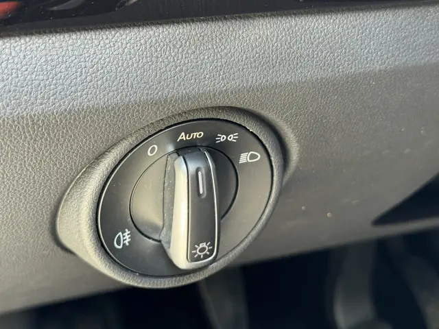 SEAT Mii 1.0 MPI 60pk FR 2019 Benzine 9