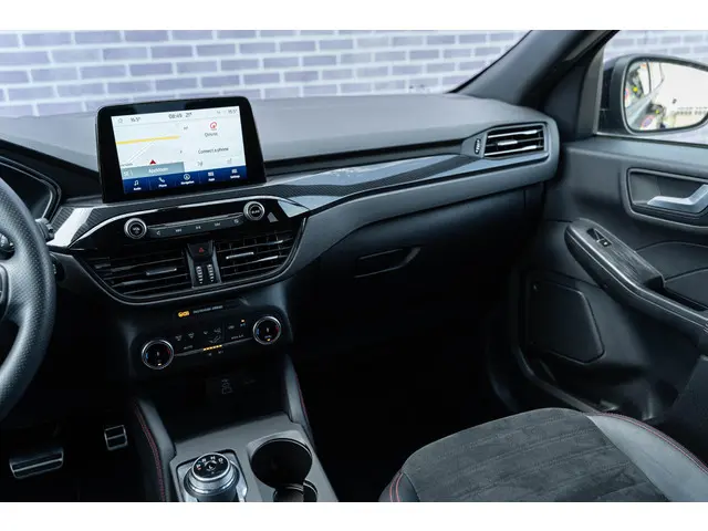 Ford Kuga 2.5 PHEV ST-Line X 2023 Hybride Benzine 36