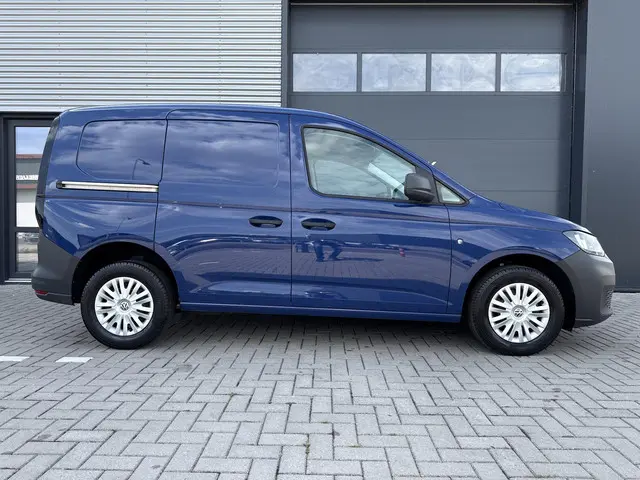 Volkswagen Caddy Cargo 2.0 TDI Trend 2022 Diesel 30