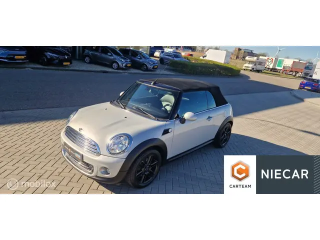 MINI Cooper Cabrio 3