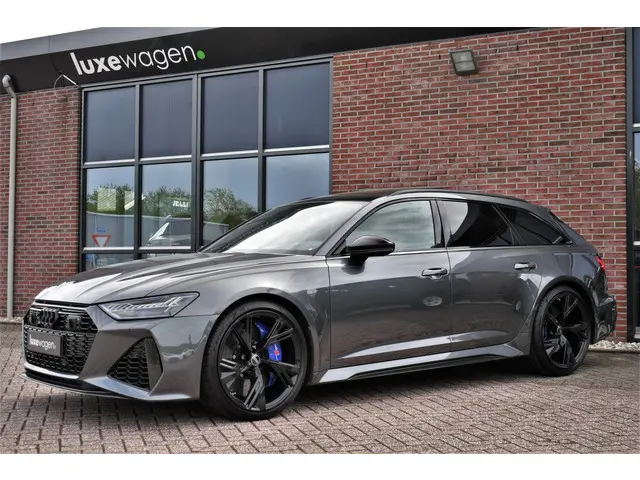 Audi RS6 Avant 4.0 TFSI quattro 2022 Benzine 31