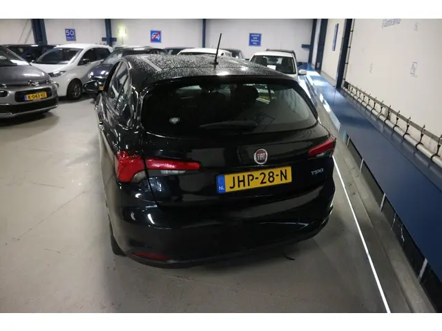 Fiat Tipo 1.4 Mirror / 12 MAANDEN GARANTIE ! ! ! 2016 Benzine 13