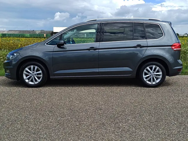 Volkswagen Touran 1.4 TSI Highline 2018 Benzine 9