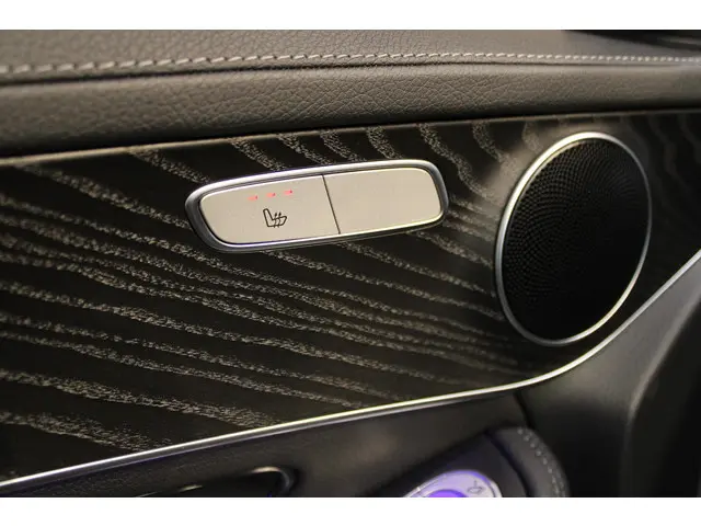 Mercedes-Benz GLC Coupé 300 4MATIC Premium 2019 Benzine 23