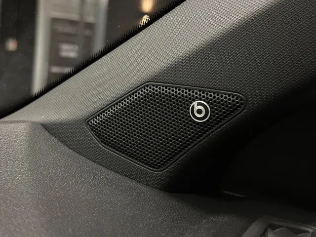 Volkswagen T-Roc 1.5 TSI R-Line|PANO|BOMVOL 2018 Benzine 17