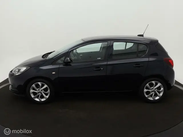 Opel Corsa 1.4 Online Edition 2018 Benzine 3