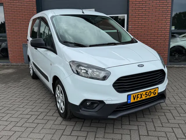 Ford Transit Courier 1.0 Ambiente Start&Stop 2020 Benzine 6