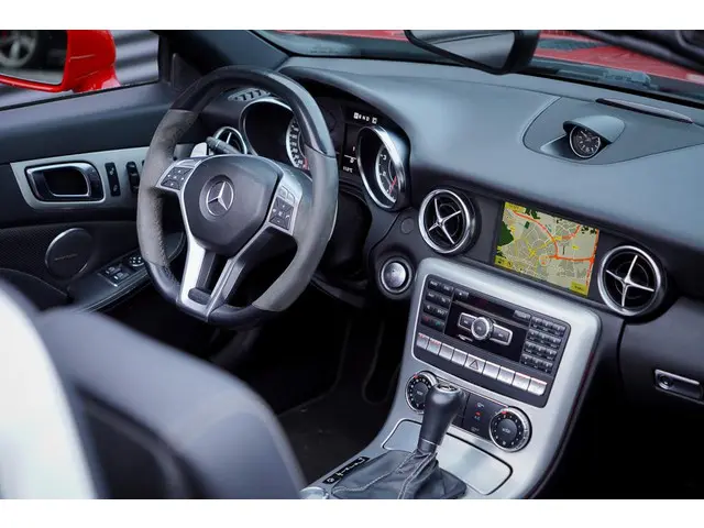 Mercedes-Benz SLK AMG 55 2012 Benzine 33