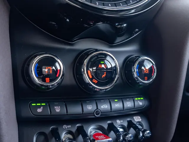 MINI 3-Deurs Cooper 2018 Benzine 25