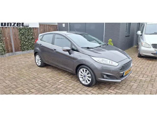 Ford Fiesta Titanium 2017 Benzine