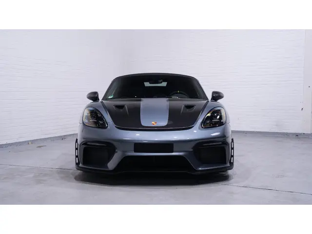 Porsche 718 Spyder RS 2024 Benzine