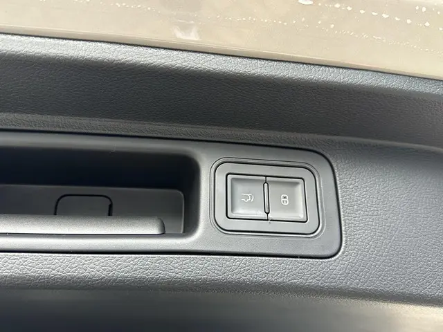 BYD SEAL U 1.5 DM-i FWD Boost 2025 Hybride Benzine 9