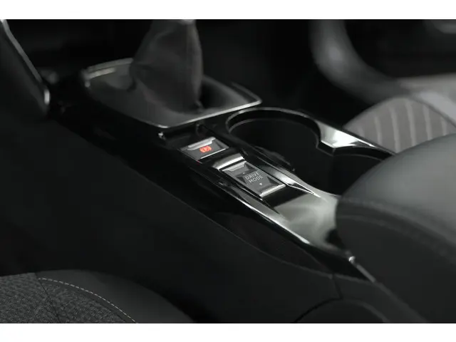 Peugeot 208 PureTech 100 Allure 2024 Benzine 35