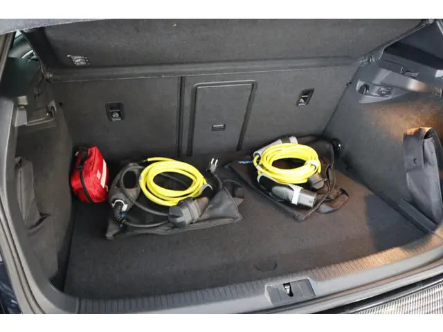 Volkswagen Golf 1.4 TSI GTE 2015 Hybride Benzine 38