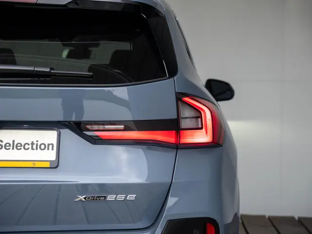 BMW X1 xDrive25e 2025 Hybride Benzine 22