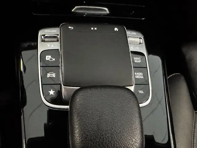 Mercedes-Benz CLA 220 AMG-LINE 4-MATIC 2019 Benzine 22