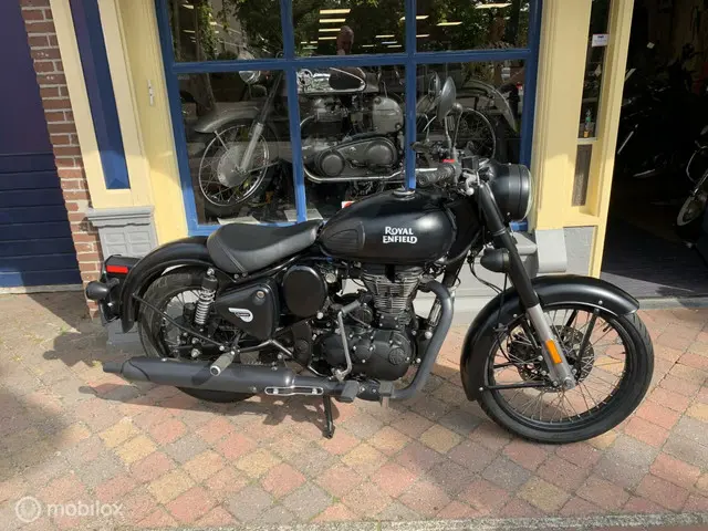 Royal Enfield Classic 2