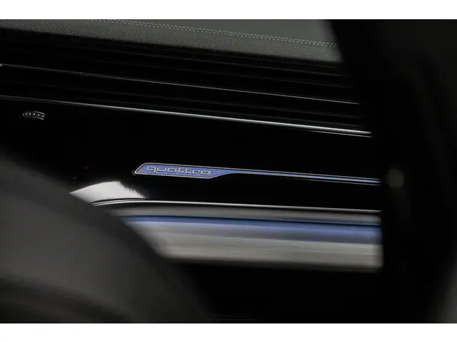 Audi Q8 50 TDI quattro Pro Line S 2023 Diesel 34