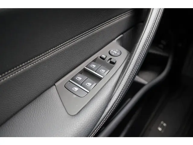 BMW 5 Serie Touring 530d High Executive 2020 Diesel 29