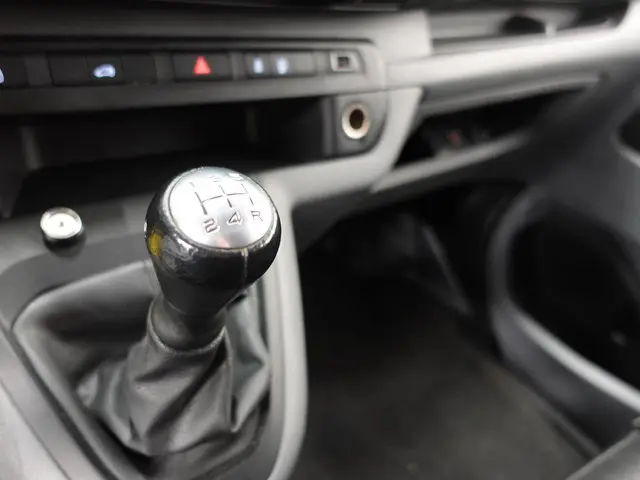 Toyota ProAce 95pk Long L3H1 2018 Diesel 19