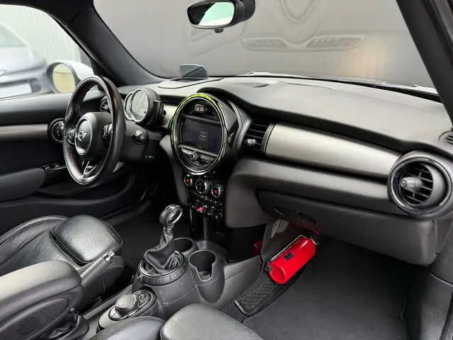 MINI Cooper S Mini 2.0 Pepper Automaat 2015 Benzine 26
