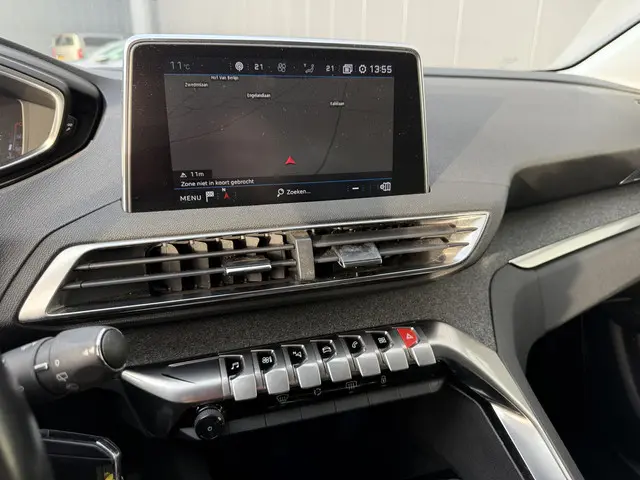 Peugeot 3008 1.2 PureTech Allure 2019 Benzine 19