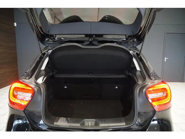 Mercedes-Benz A-Klasse 200 CDI Ambition 2013 Diesel 32