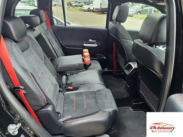 Mercedes-Benz GLB AMG 35 4MATIC Premium 2020 Benzine 16