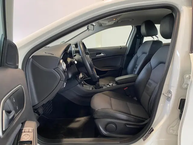 Mercedes-Benz GLA 200 156PK Trekhaak 2015 Benzine 7