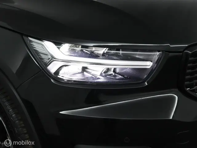 Volvo XC40 2.0 T4 R-Design 2019 Benzine 11