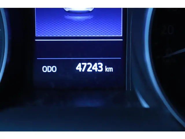 Toyota C-HR 1.8 Hybrid Business Plus 2021 Hybride Benzine 4