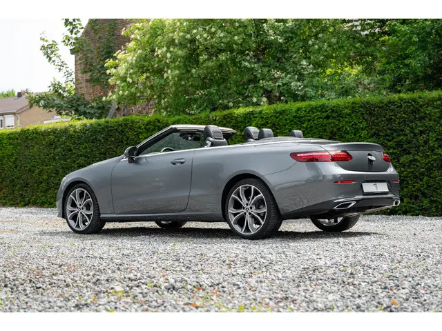 Mercedes-Benz E-Klasse Cabrio 200e 4MATIC 2021 Benzine 29