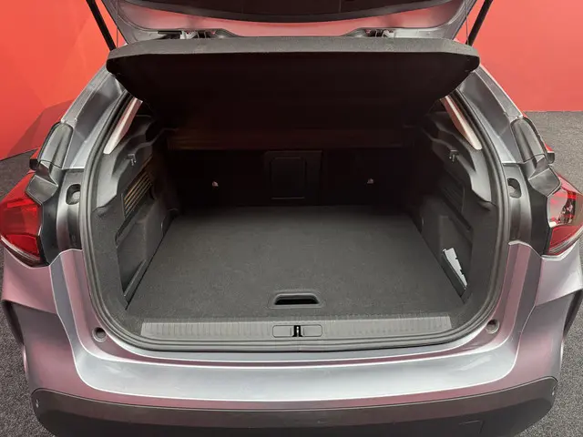 Citroën C4 1.2 Puretech Shine 2022 Benzine 14