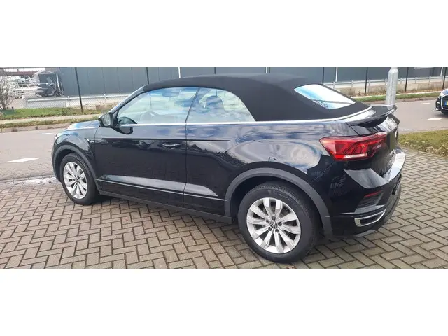 Volkswagen T-Roc Cabrio 1.5 TSI R-Line 2021 Benzine 4