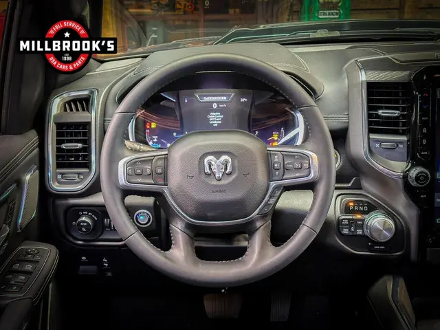 Dodge Ram 1500 5.7 V8 Laramie Night, 2024 LPG/Gas 12