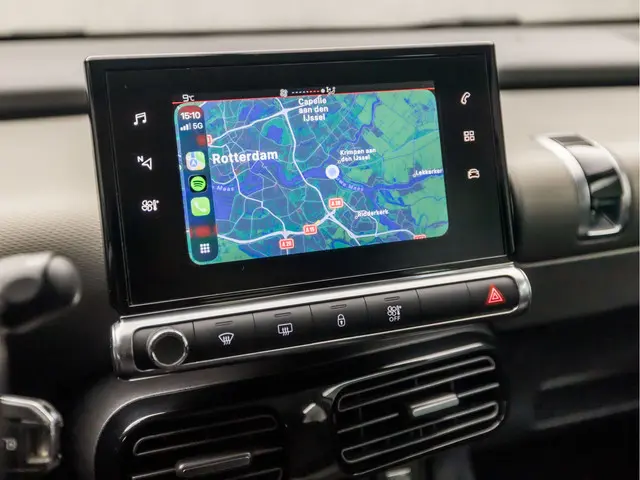 Citroën C4 Cactus 1.2 PureTech Shine 2018 Benzine 25