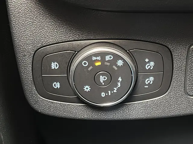 Ford Puma 1.0 EcoBoost Hybrid Titanium 2021 Benzine 32